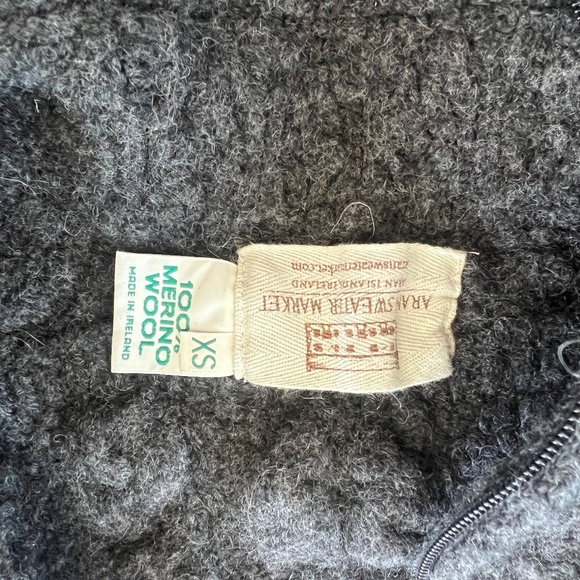 Aran Sweater Market Wool Sweater Child- Medium - Picture 2 of 2